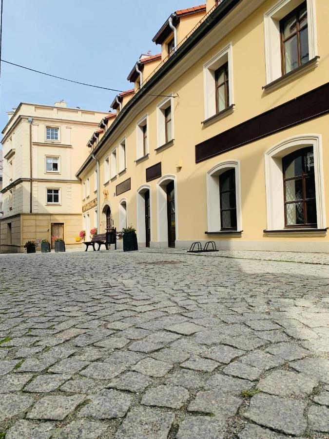 קלודז'קו Apartament W Samym Sercu Miasta Z Darmowym Parkingiem Pod Zlotym Lwem -Hotel VI מראה חיצוני תמונה